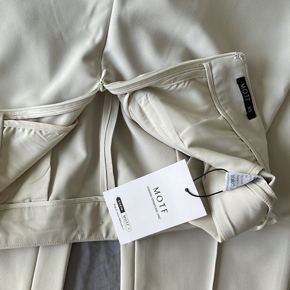 MOTF dress pants 🆕 - Picture 14 of 15